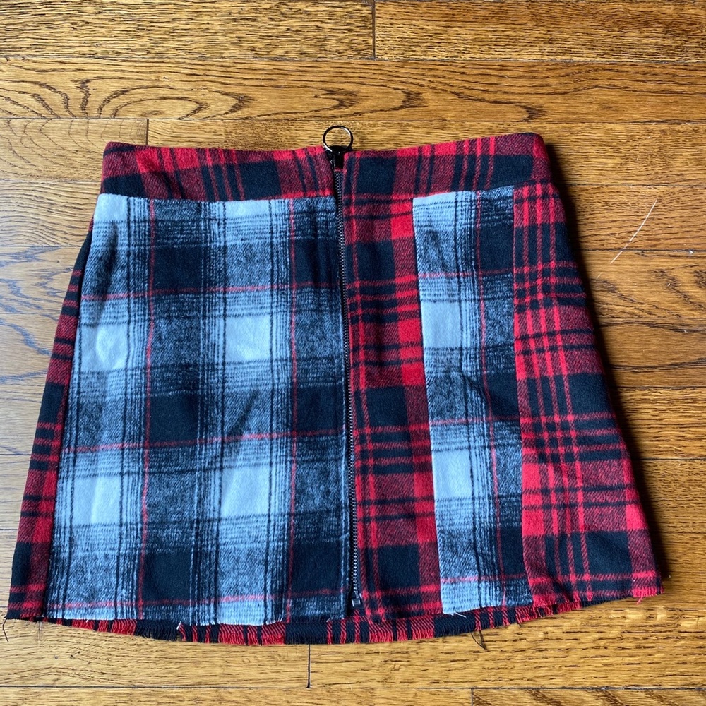 Plaid mini skirt NWT